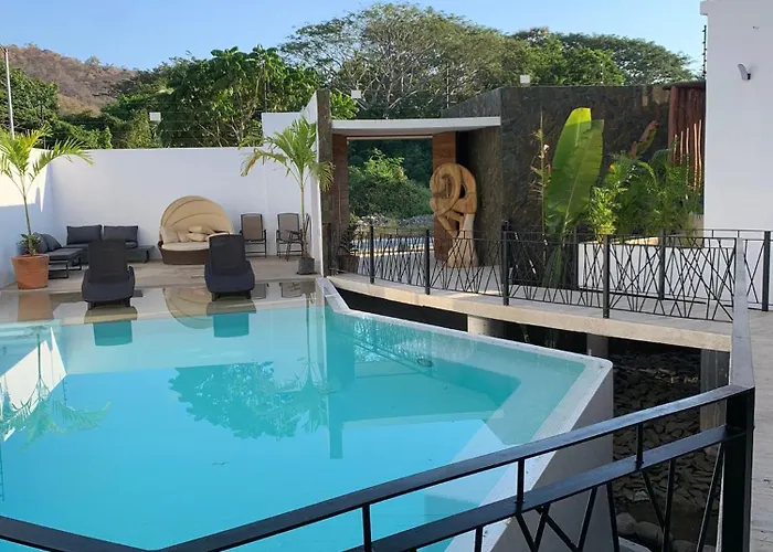 Luana Suites- Maya Apartahotel Zihuatanejo