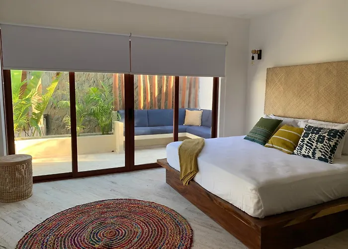 Luana Suites- Maya 4*