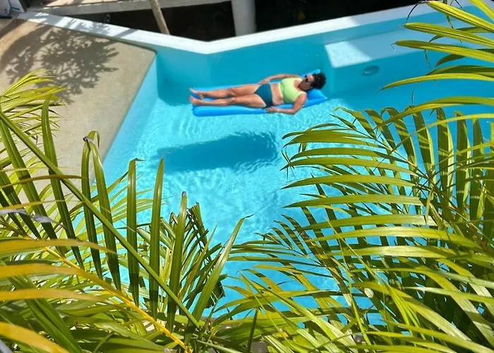 Apartahotel Luana Suites- Maya Zihuatanejo